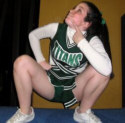 amateur cheerleader sex. Photo #2