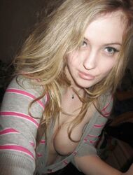 amateur teen cleavage. Photo #6