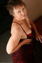 old mature big tits. Photo #4