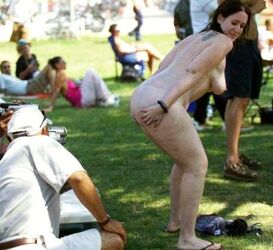 nude in public video. Photo #4