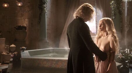 daenerys targaryen nude scenes. Photo #4