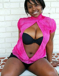huge ass black girl. Photo #5